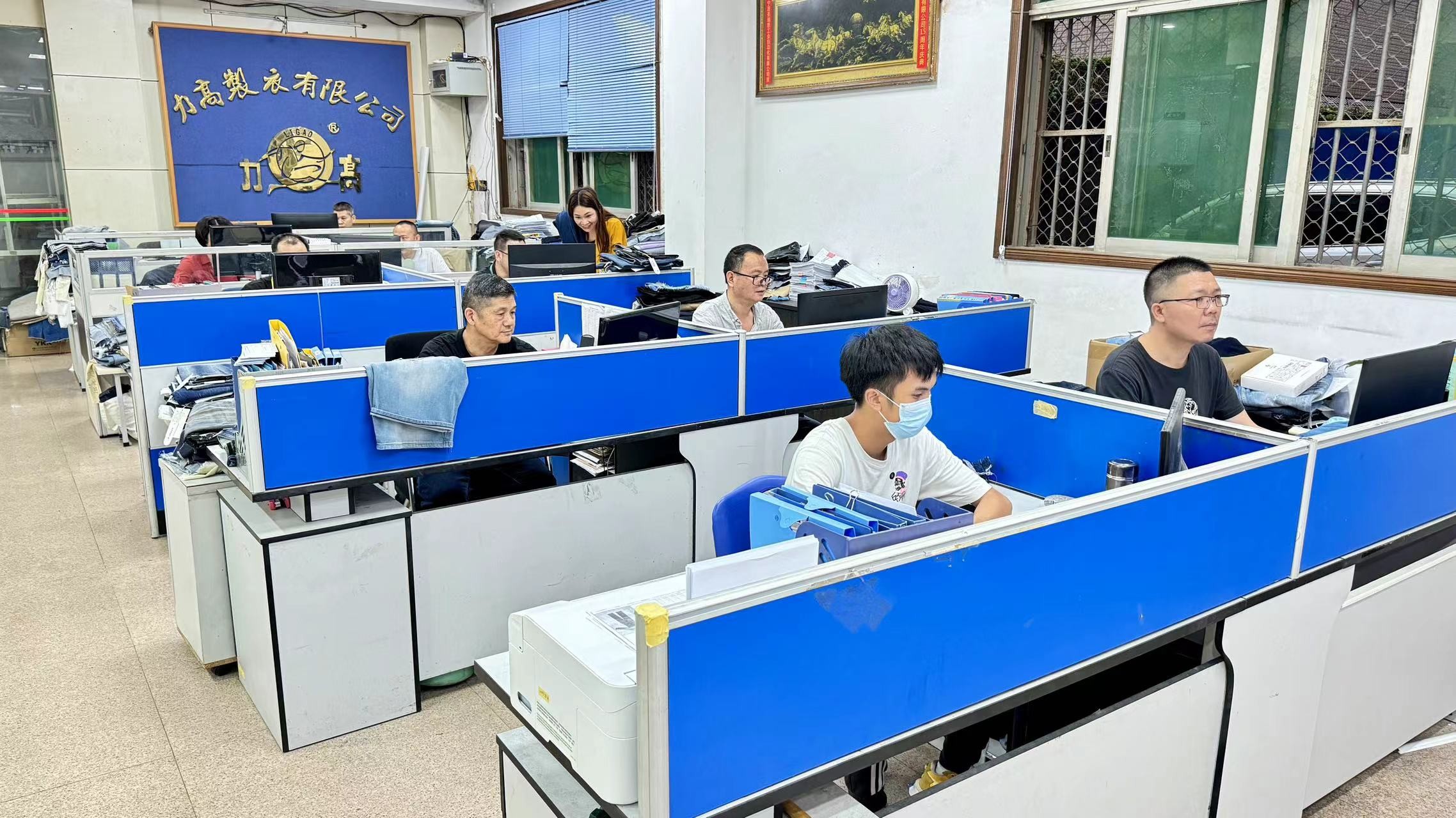 Guangdong Shunde Leka Clothing Design Co., Ltd dây chuyền sản xuất nhà máy