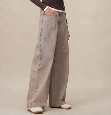 Quần quần denim cao và chân thẳng