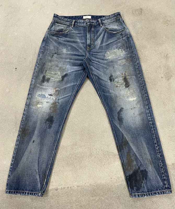 Những chiếc quần jean vintage kiểu dáng cho đàn ông để có cái nhìn đau khổ