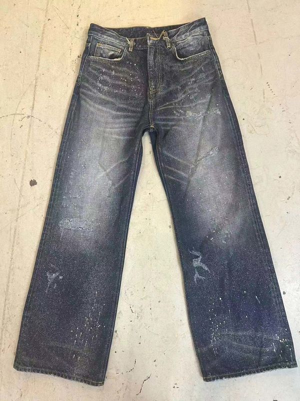 Vintage lấy cảm hứng từ sơn Splatter thiết kế Denim đáy cho một cái nhìn edgy táo bạo